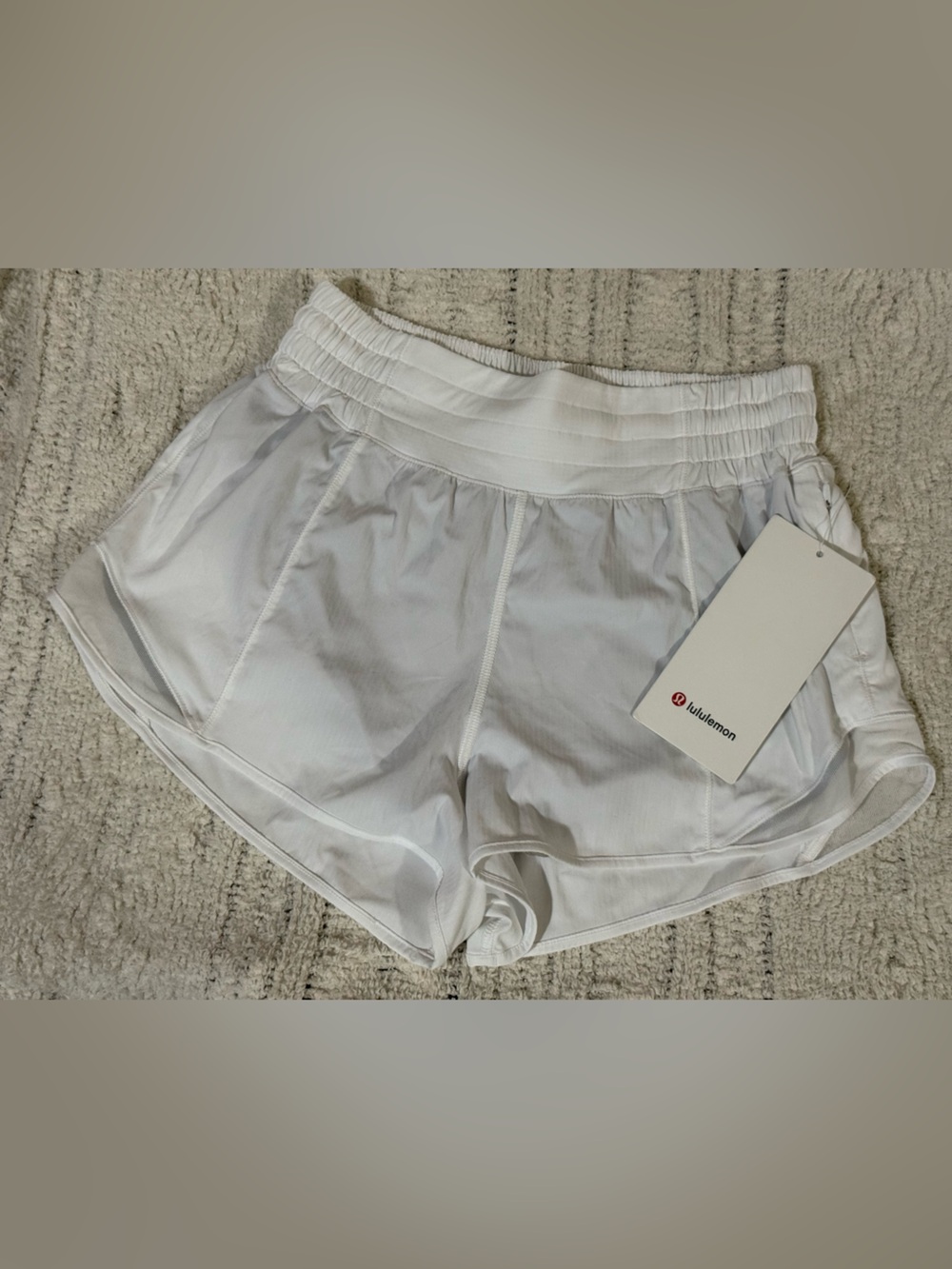 Lululemon Hotty Hot High-Rise Lined Shorts White Running Athletic Size 4 - Picture 2 of 13